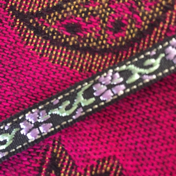 Choker - Picture 6 of 6